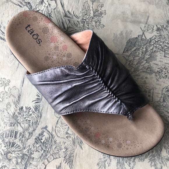 taos sandals gift 2